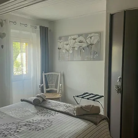 Peaceful Miller's House Near L'isle-jourdain Prázdninový dům *